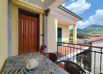 Porzione di casa Bagnone - foto 33