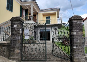 Porzione di casa Bagnone - foto 38