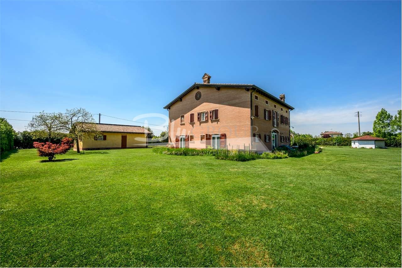 Apartment Carpi - photo 1