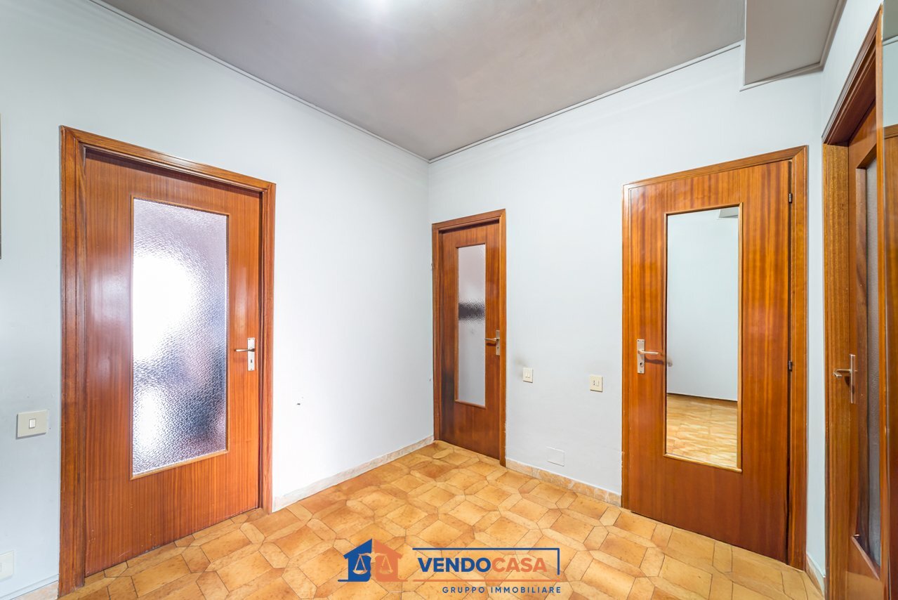 Three-room apartment Carmagnola - photo 3