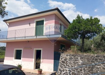 Casa all\'aperto - Villa Via Luigi Capuana
 
snc, Santa Venerina - foto 2