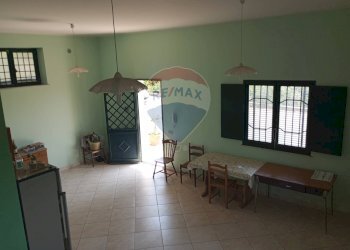 Sala da pranzo - Villa Via Luigi Capuana
 
snc, Santa Venerina - foto 9