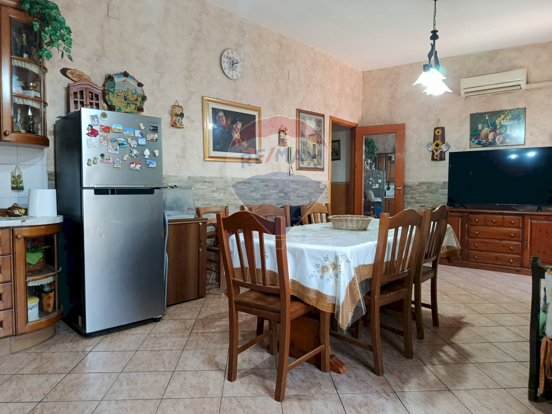 Sala da pranzo - Appartamento Via Alcantara
 
10, Catania - foto 3