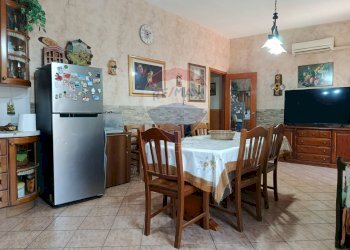 Sala da pranzo - Appartamento Via Alcantara
 
10, Catania - foto 3