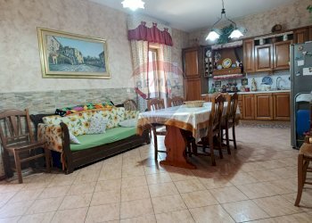 Sala da pranzo - Appartamento Via Alcantara
 
10, Catania - foto 6