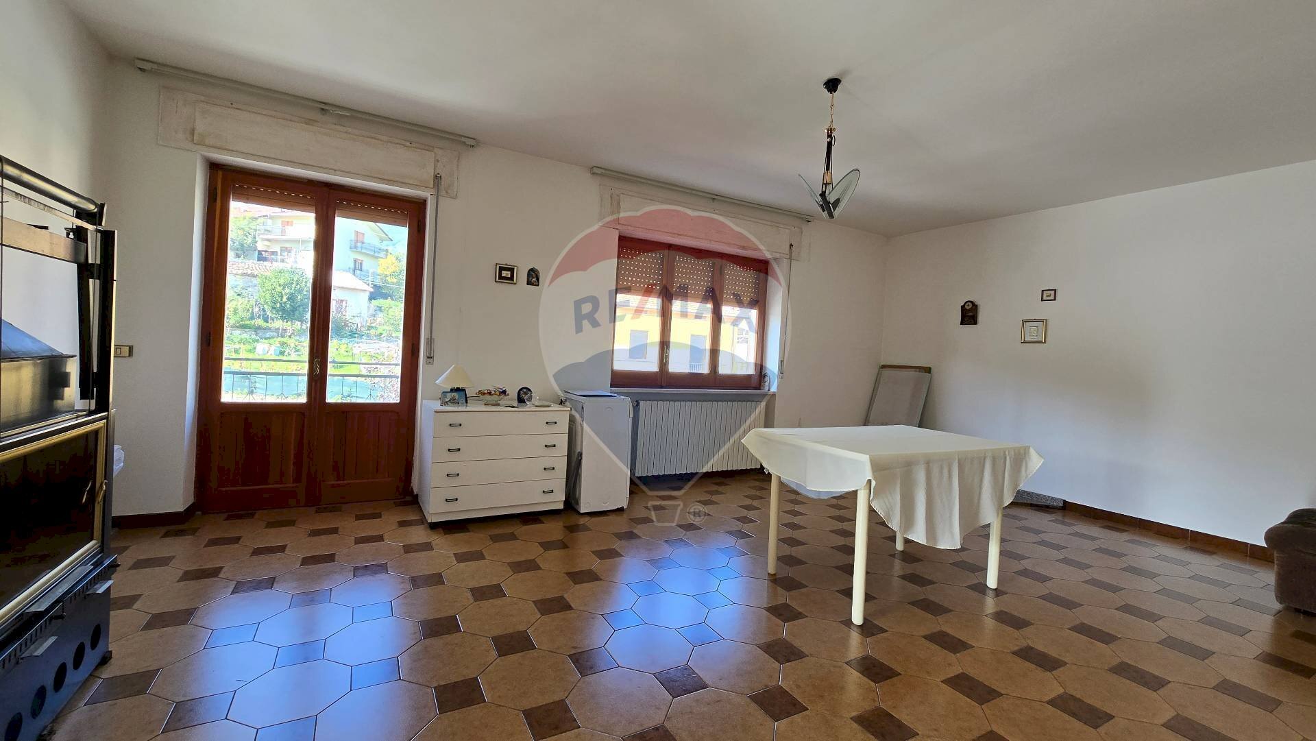 Sala da pranzo - Appartamento Via Cavour
 
57, Lettopalena - foto 2