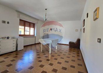 Sala da pranzo - Appartamento Via Cavour
 
57, Lettopalena - foto 9