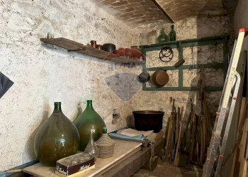 Dettagli - Semi-detached house Via Nazionale
 
30, Pizzone - photo 3