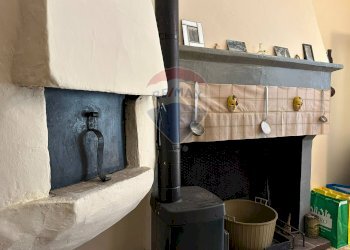 Dettagli - Semi-detached house Via Nazionale
 
30, Pizzone - photo 26