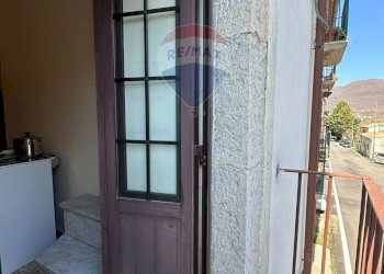 Balcone - Semi-detached house Via Nazionale
 
30, Pizzone - photo 38