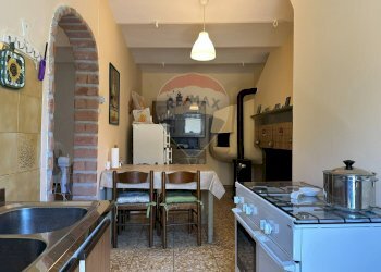 Cucina - Semi-detached house Via Nazionale
 
30, Pizzone - photo 42