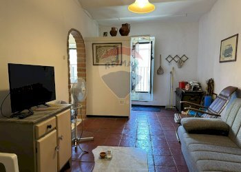 Soggiorno - Semi-detached house Via Nazionale
 
30, Pizzone - photo 45