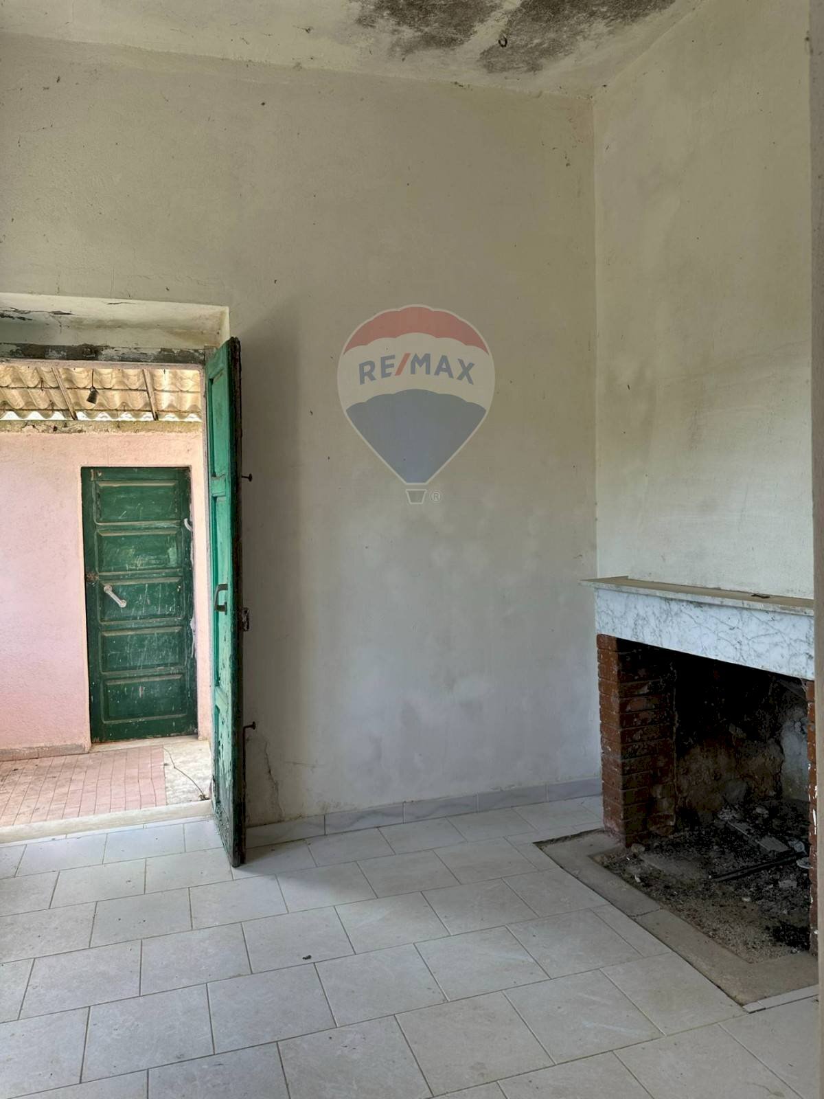 Stanza vuota - Semi-detached house Via Cerreto, Filignano - photo 2