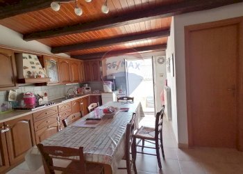 Sala da pranzo - Casa indipendente Via Carrubbelle
 
99, Ragusa - foto 1