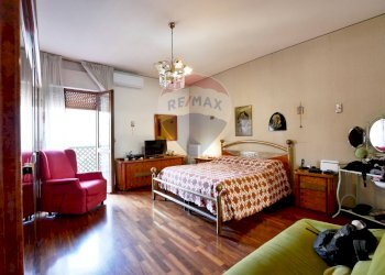 Camera / camera da letto - Appartamento Via San Lorenzo
 
7, Bari - foto 18