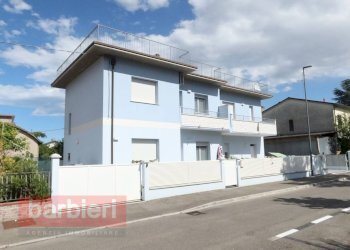 Foto 2 - Trilocale Via Goito
 
5, Ravenna - foto 2