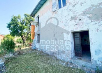Facciata - Casa indipendente via Casale Sant'Ermete, 568, Santarcangelo di Romagna - foto 13
