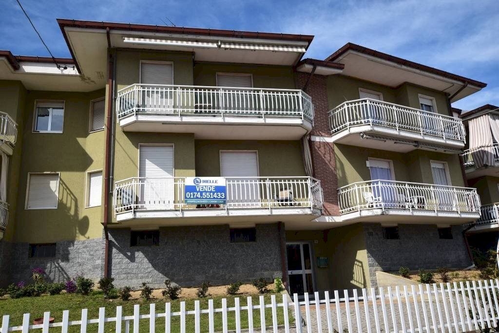 Facciata - Quadrilocale via Angelo Nielli, 49, San Michele Mondovì - foto 1