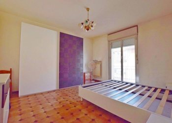 Camera da letto - Quadrilocale via Angelo Nielli, 49, San Michele Mondovì - foto 5