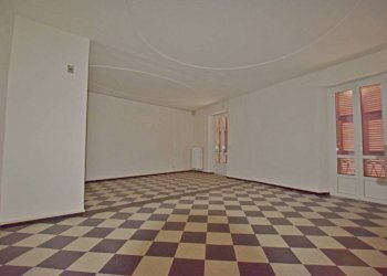 Cucina - Appartamento piazza Cesare Battisti, 2, Mondovì - foto 10