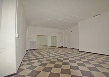 Stanza non arredata - Appartamento piazza Cesare Battisti, 2, Mondovì - foto 13