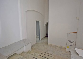 Ingresso - Appartamento piazza Cesare Battisti, 2, Mondovì - foto 21