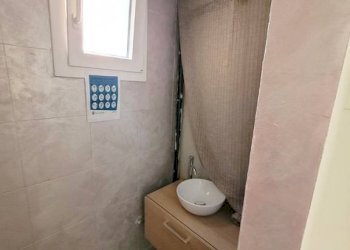 Bagno - Shop via Ferrarese, 160, Bologna (neighborhood Corticella) - photo 12