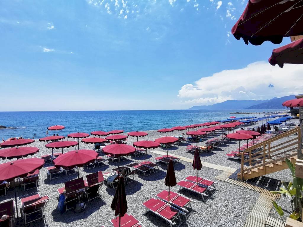Vista - Quadrilocale via Vittorio Emanuele II, 109, Bordighera - foto 2