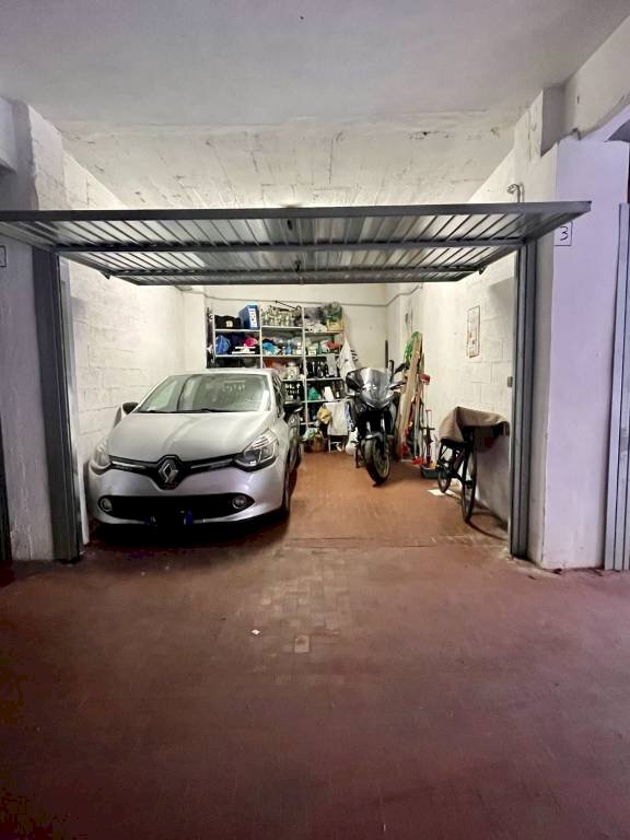 Box auto - Box via Bengasi, 5r, Genova (zona Sestri Ponente) - foto 1