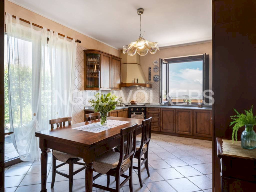 Salone - Villa Località Monticelli, Verrua Savoia - foto 3