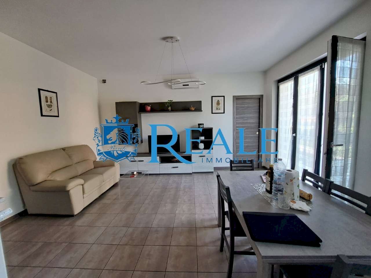 Trilocale Magenta - foto 1