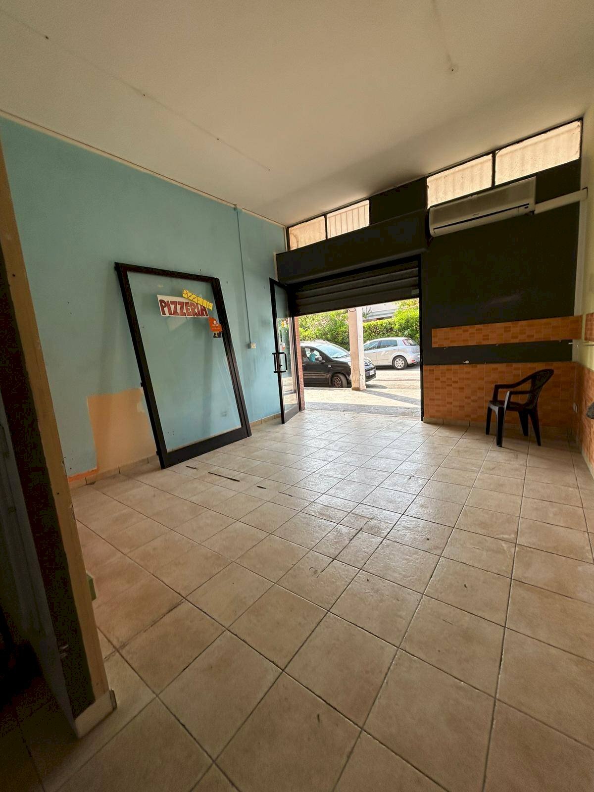 Foto 3 - Locale Commerciale Piazza Alcyone
 
40, Pescara - foto 3