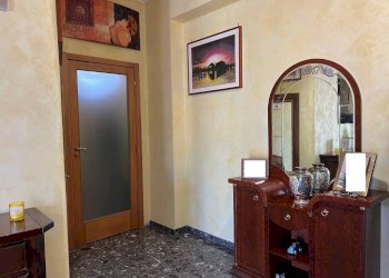 Ingresso - Quadrilocale viale Vesuvio, 56, Volla - foto 7