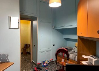 Camera da letto - Quadrilocale viale Vesuvio, 56, Volla - foto 12