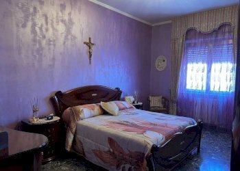 Camera da letto - Quadrilocale viale Vesuvio, 56, Volla - foto 13