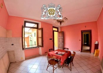 Cucina - Appartamento via Umberto I, 5, Busca - foto 13