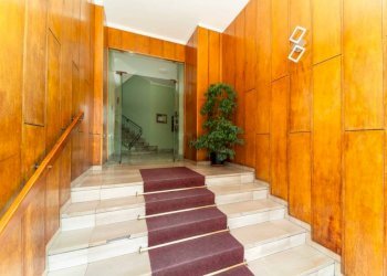 Interno palazzo - Two-room apartment corso Tortona, 26, Torino - photo 3