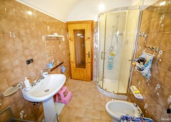 Bagno - Villa strada Casale, 23, Crescentino - foto 23