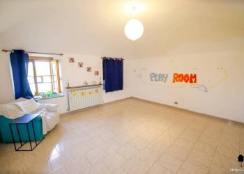 Camera da letto - Villa strada Casale, 23, Crescentino - foto 27