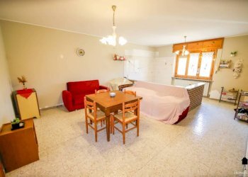 Salone - Villa strada Casale, 23, Crescentino - foto 33