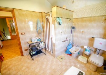 Bagno - Villa strada Casale, 23, Crescentino - foto 39