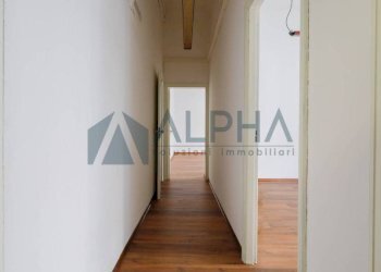 Corridoio - Negozio corso della Repubblica, Forlì - foto 1