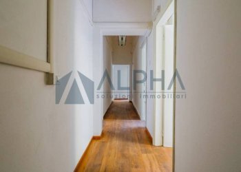 Corridoio - Negozio corso della Repubblica, Forlì - foto 5