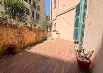 Quadrilocale Via Giulio Tanini, Genova (zona Borgoratti) - foto 3