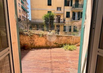 Quadrilocale Via Giulio Tanini, Genova (zona Borgoratti) - foto 5