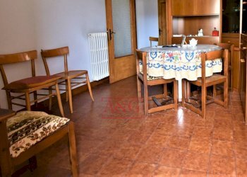 Foto 5 - Quadrilocale via Varano
 
1, Montefortino - foto 5