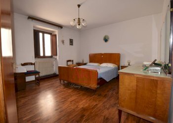 Foto 16 - Quadrilocale via Varano
 
1, Montefortino - foto 16