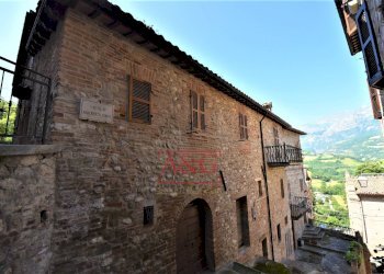 Foto 22 - Quadrilocale via Varano
 
1, Montefortino - foto 22