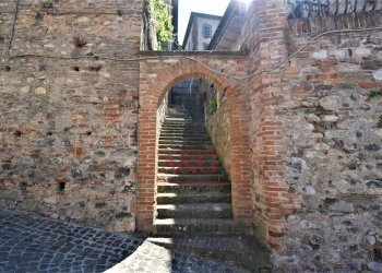 Foto 24 - Quadrilocale via Varano
 
1, Montefortino - foto 24