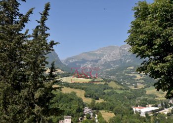 Foto 27 - Quadrilocale via Varano
 
1, Montefortino - foto 27